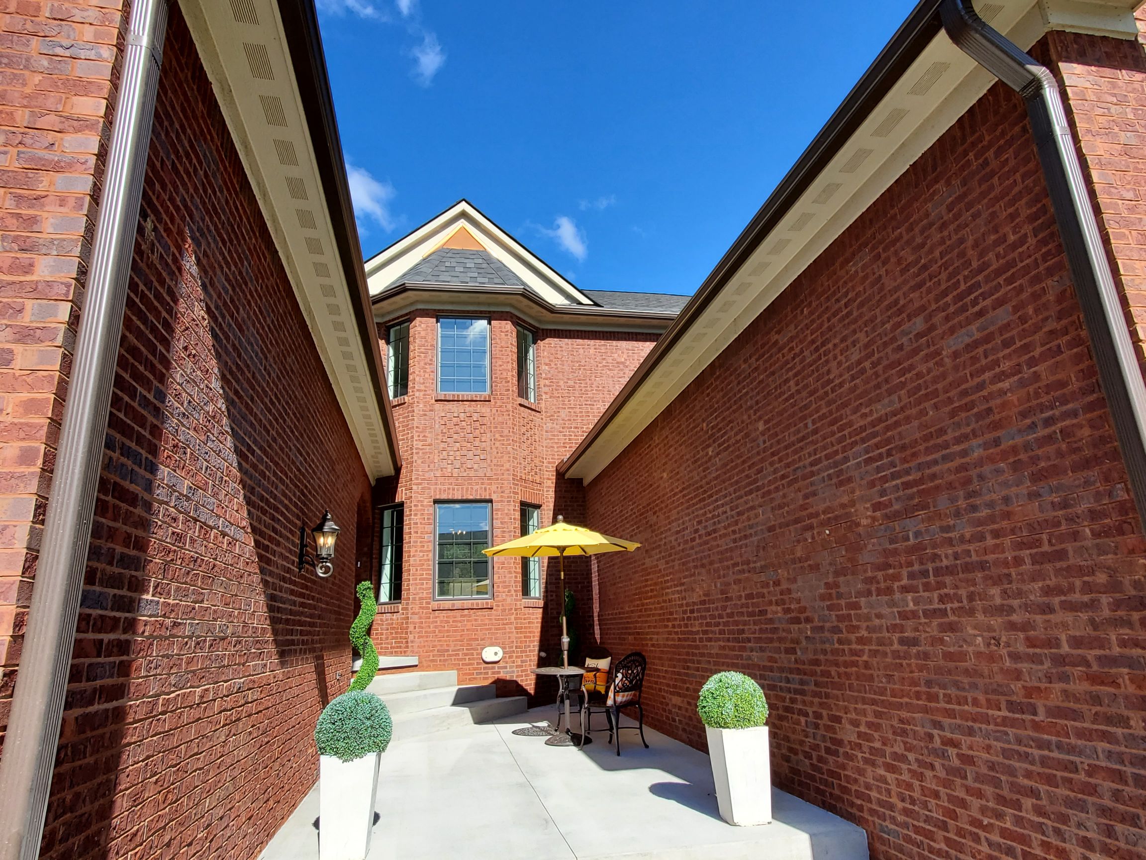 Paul Anthony Homes NEIGHBORHOODS Peninsula Condominiums