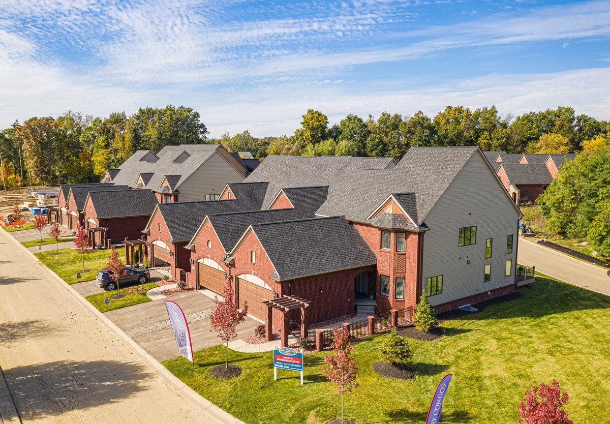 Paul Anthony Homes NEIGHBORHOODS Peninsula Condominiums