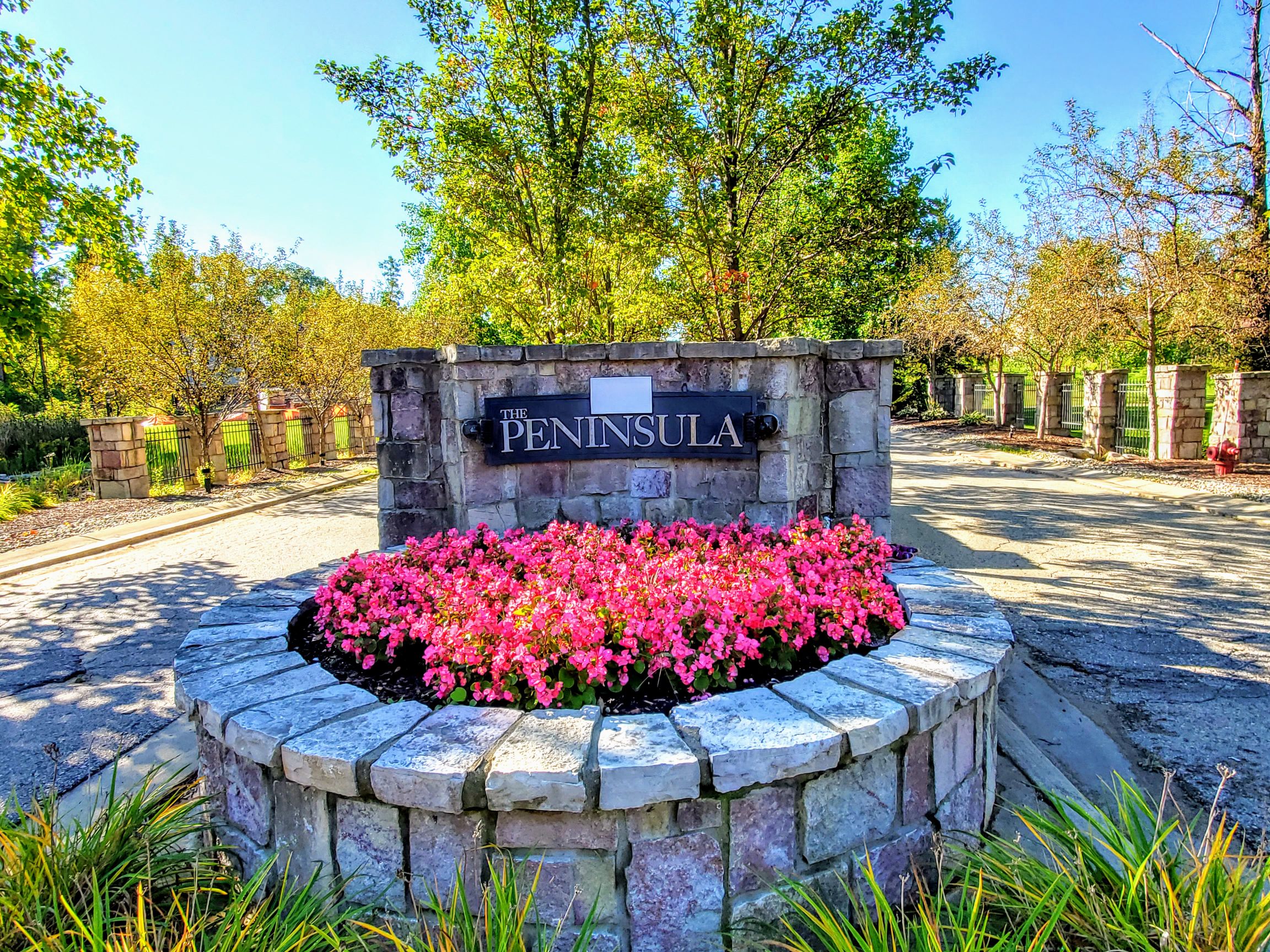 Paul Anthony Homes NEIGHBORHOODS Peninsula Condominiums