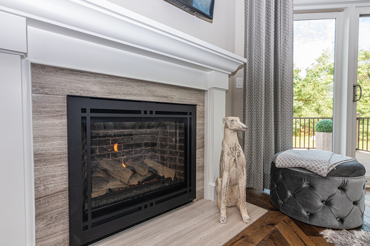 Paul Anthony Homes NEIGHBORHOODS Peninsula Condominiums